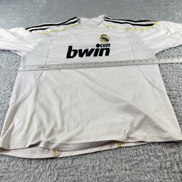 Real Madrid Kaka 8 Soccer Jersey White Adidas Short Sleeve Boys Size Medium - Picture 2 of 8